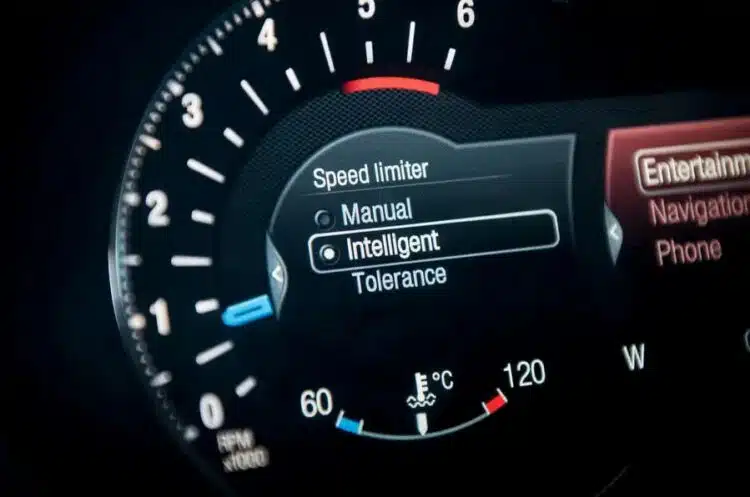 Intelligent speed assistance isa pagalbinis asistentas