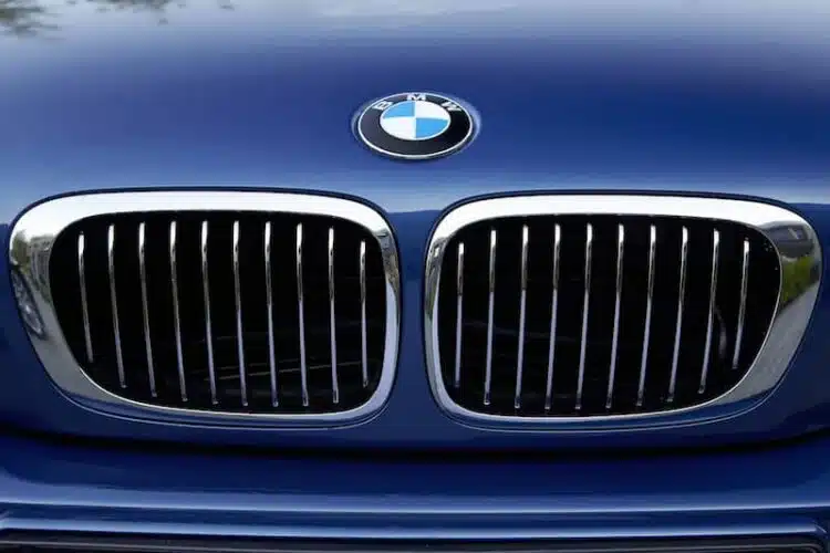 bmw automobilio priekis logotipas