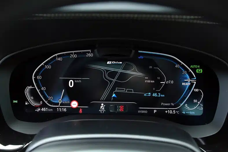kamera automobilio prietaisu skydelyje bmw