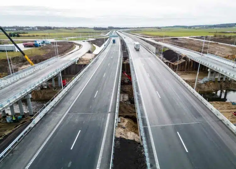 kelias viadukas tiltas