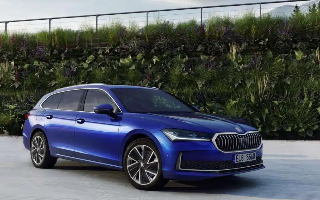 skoda superb 2024 universalas 4