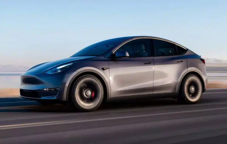 tesla model y elektromobilis