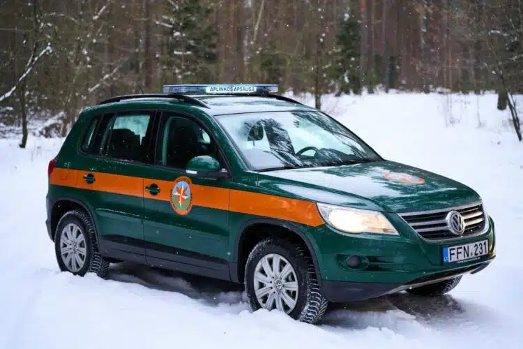 transporto priemoniu stabdymas del tarsos automobiliu tarsos patikra aplinkosaugininkai aplinkosauga tarsos patikra