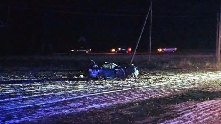 Tragiška avarija Šalčininkų rajone: nuo kelio nulekė ir vertėsi automobilis, pranešta apie žuvusį žmogų