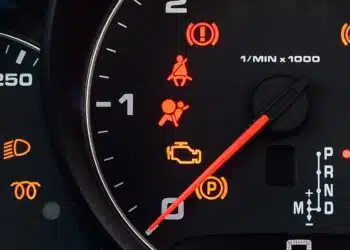 automobilio prietaisu skydelis oro pagalves lempute
