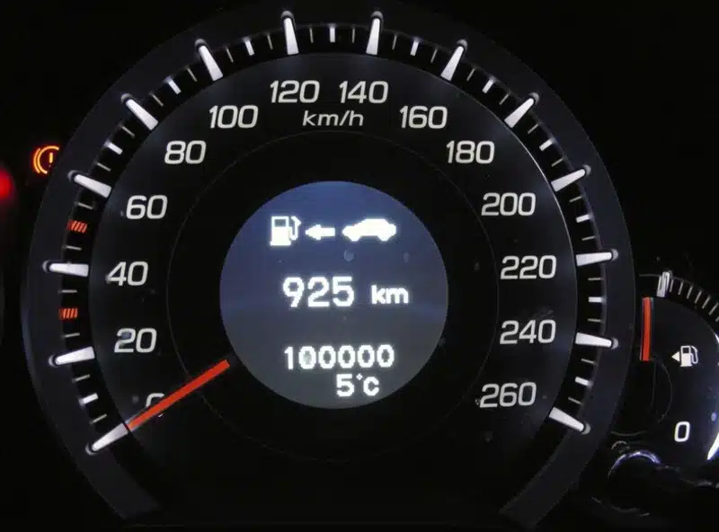 automobilio spidometras
