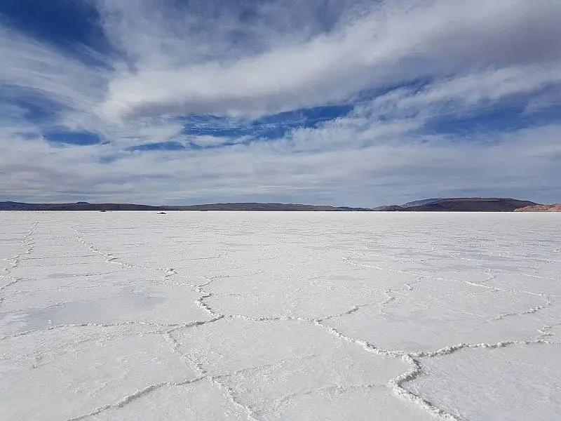 isdziuve druskos ezerai is kuriu isgaunamas litis