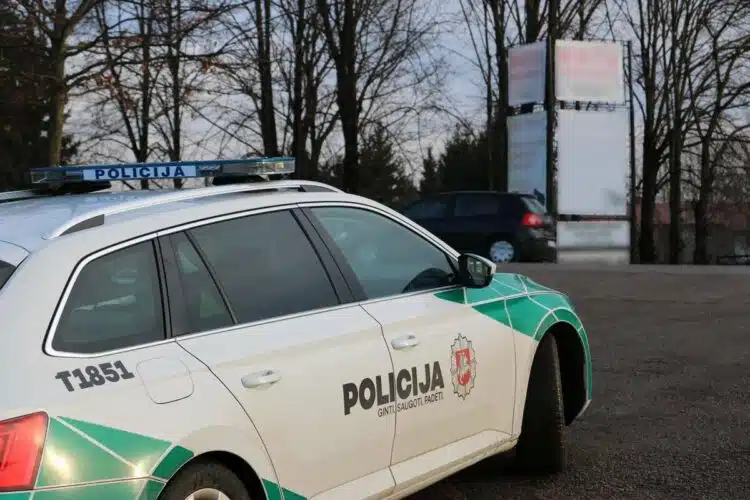 policijos tarnybinis automobilis