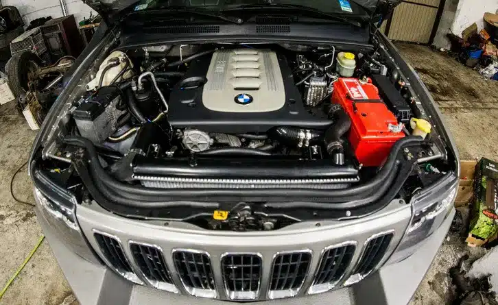 Jeep su BMW M57 dyzeliniu varikliu