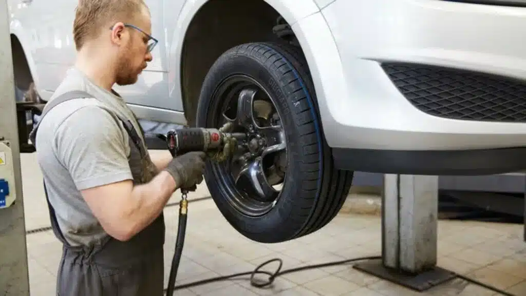 automobilio padangu keitimas padangos