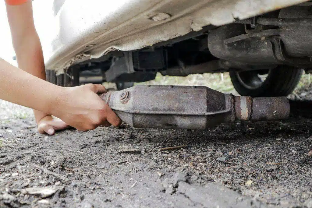 ispjautas automobilio katalizatorius