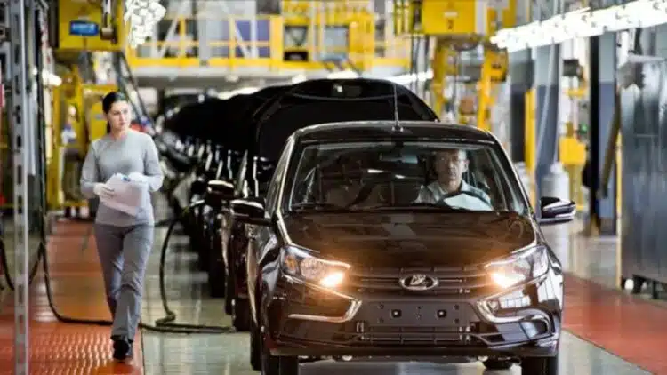lada automobiliu gamykla