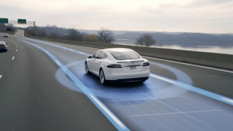 tesla pagalbines vairuotojo sistemos