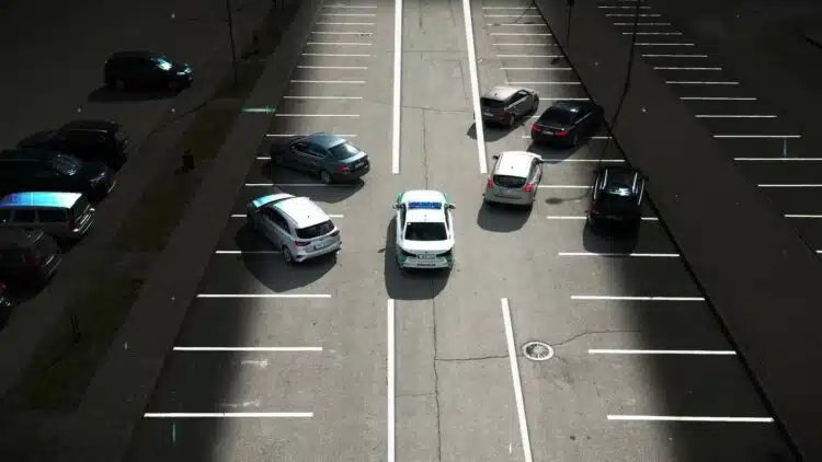Kaip teisingai praleisti specialiasias transporto priemones