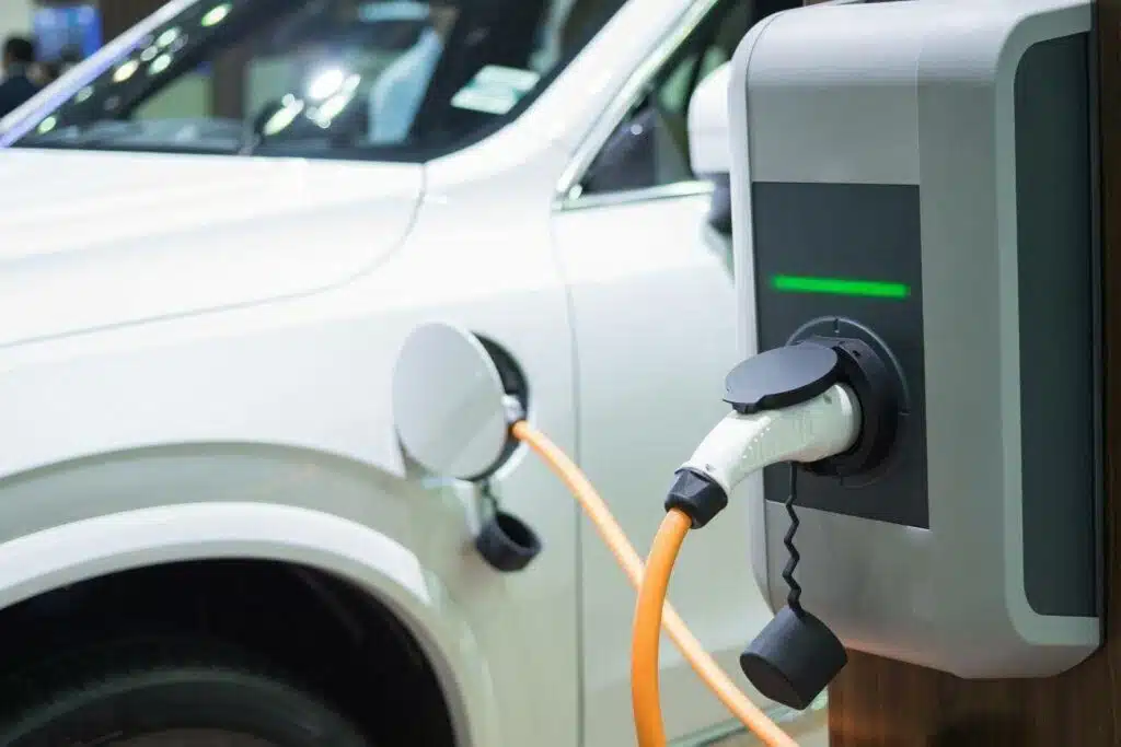 elektromobilio ikrovimo stotele elektromobilis
