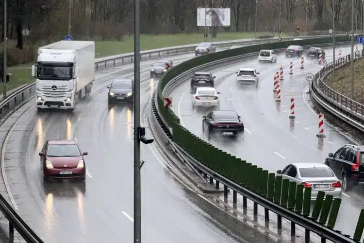 gelezinio vilko gatve vidutinio greicio matuokliai vidutinio greicio matuoklis