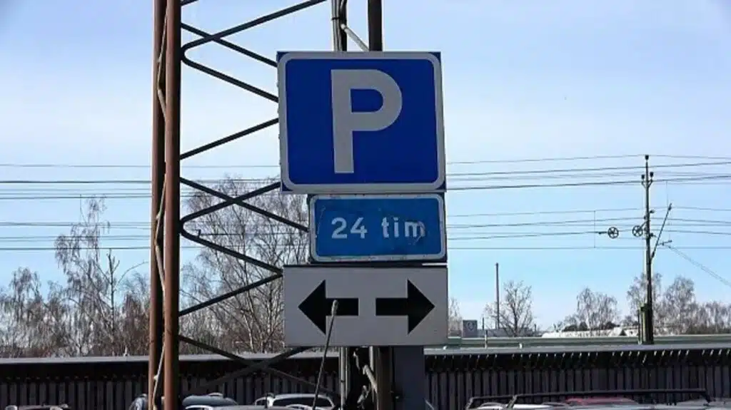 kelio zenklas parkingas