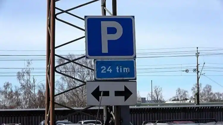 kelio zenklas parkingas