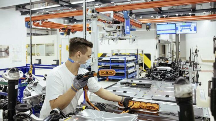 Akumuliatorių gamyba Volkswagen gamykloje Drezdene