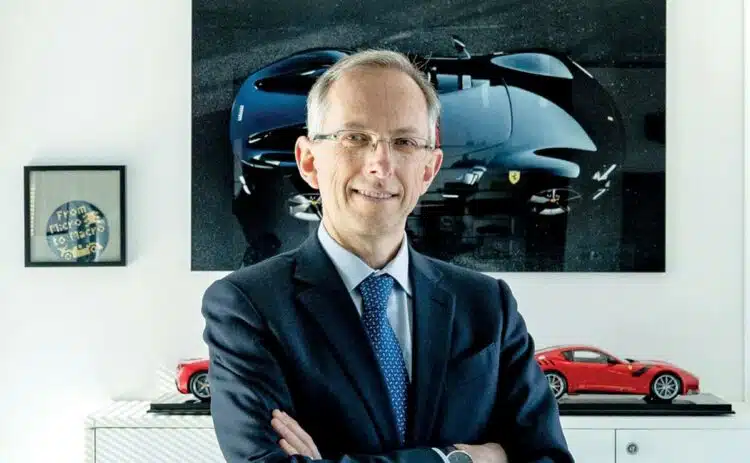 „Ferrari“ generalinis direktorius Benedetto Vigna ruošia pirmąjį visiškai elektrinį superautomobilių gamintojo automobilį. „Bloomberg“ nuotrauka