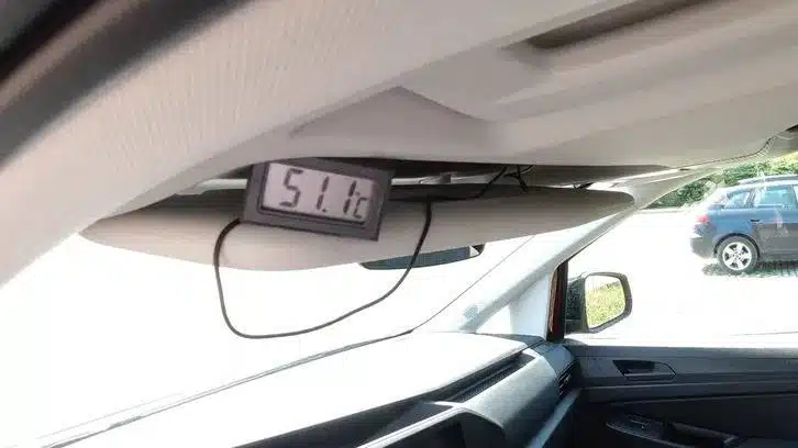auksta temperatura automobilio viduje