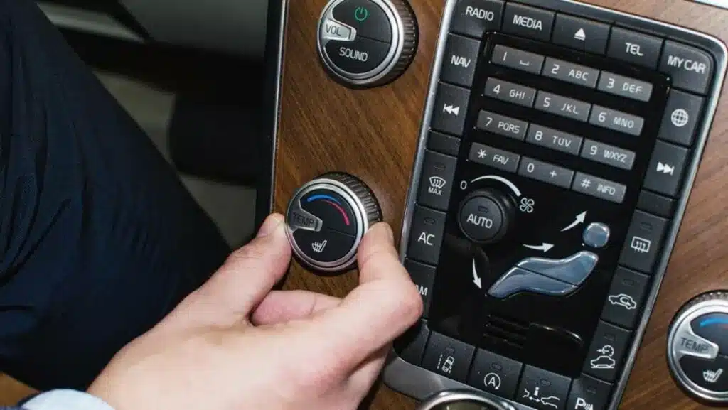 automobilio oro kondicionierius