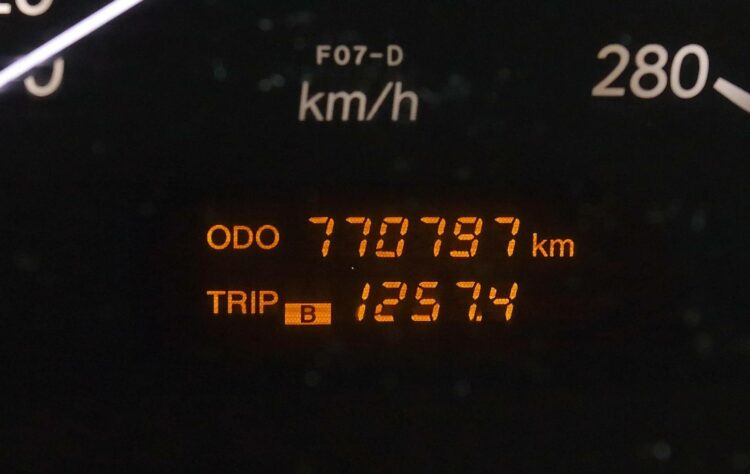 automobilio prietaisu skydelis odometras rida automobilis su didele rida