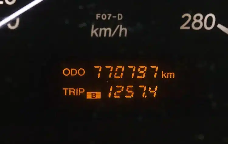 automobilio prietaisu skydelis odometras rida automobilis su didele rida