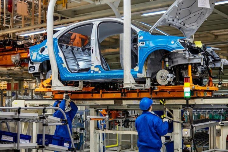 automobiliu gamykla