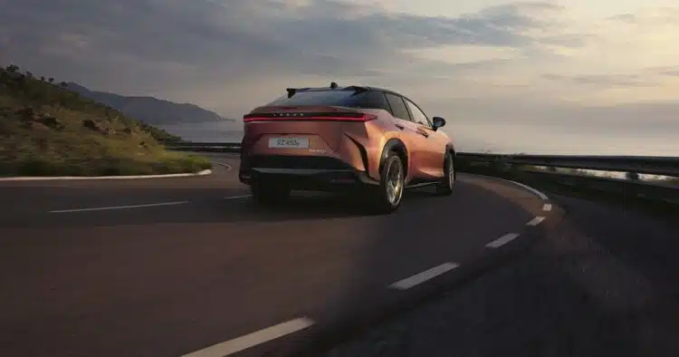 lexus automobilis