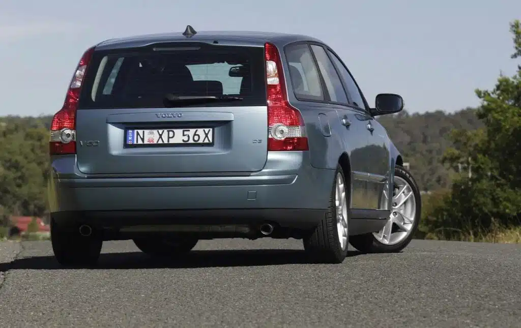 volvo v50 d5