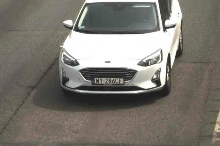 ford focus automobilis lenkiskais valstybiniais numeriais