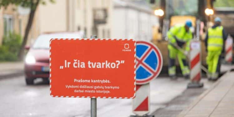 kelio darbai ir cia tvarko