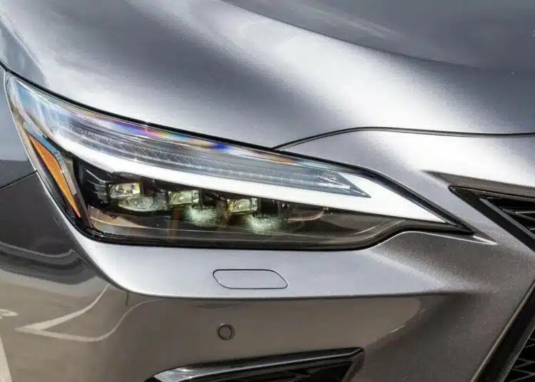 lexus nx450h+ priekiniai zibintai