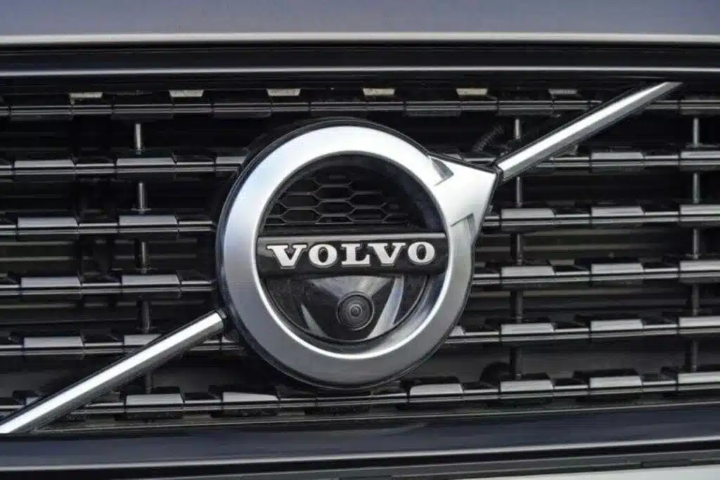 volvo logotipas