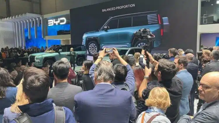 zenevos paroda byd