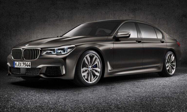 BMW 7 serijos automobilis 6.75 V12 variklis