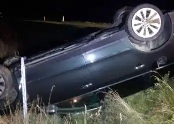 ant stogo apvirtes automobilis vw passat eismo ivykis avarija