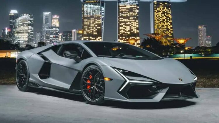 lamborghini-revuelto