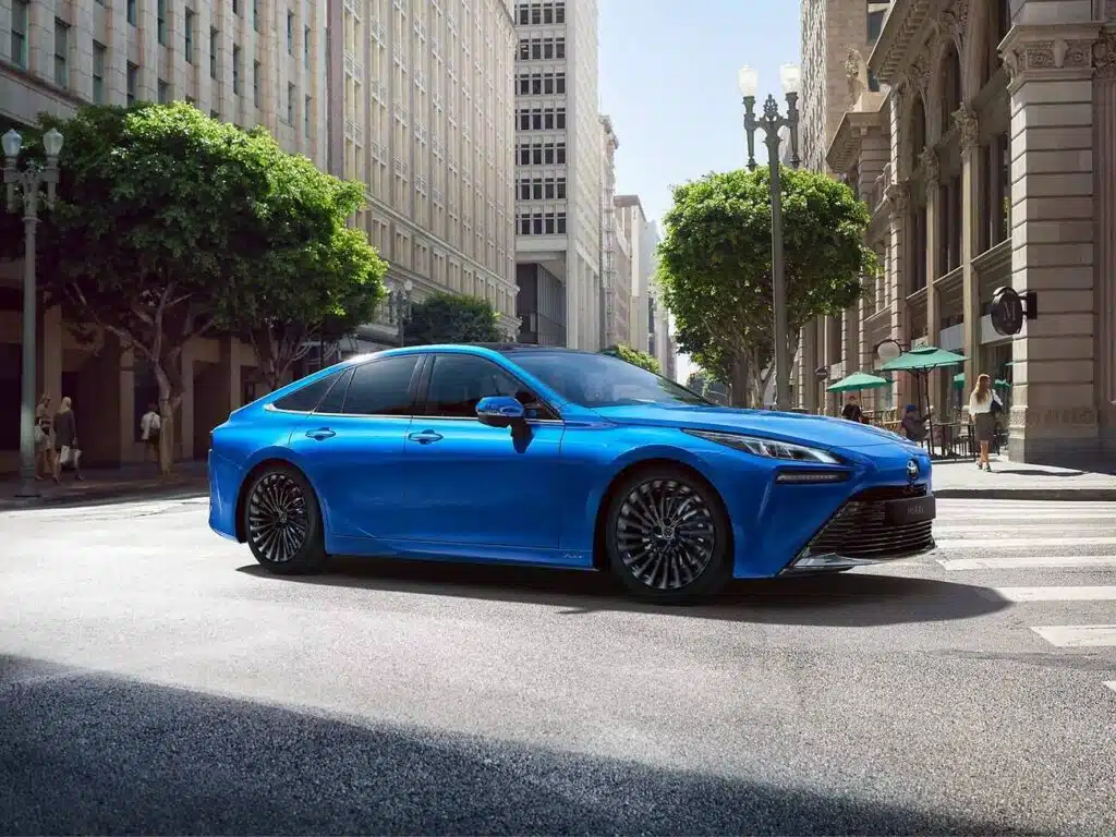 toyota mirai vandenilinis automobilis
