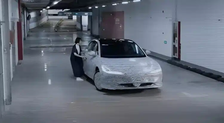 IM Motors šoninio parkavimo technologija pribloškia ir demonstruoja pažangiausią skaitmeninę važiuoklę