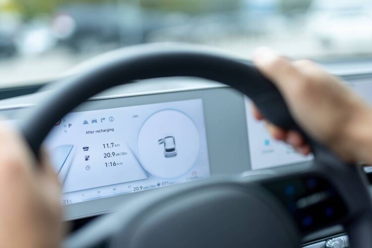 elektromobiliai enefit prietaisu skydelis