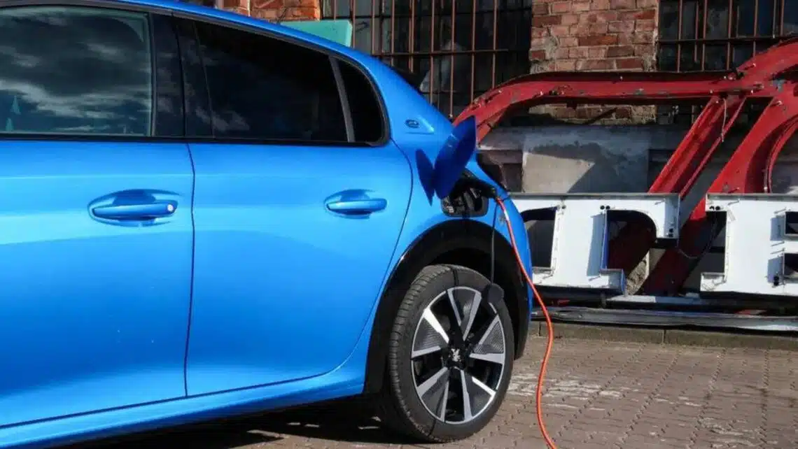 fiat elektromobilis ikrovimo kabelis