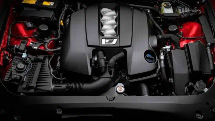 lexus is500 v8 variklis