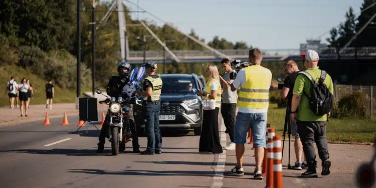 reidas policijos reidai vilnius laisves prospektas