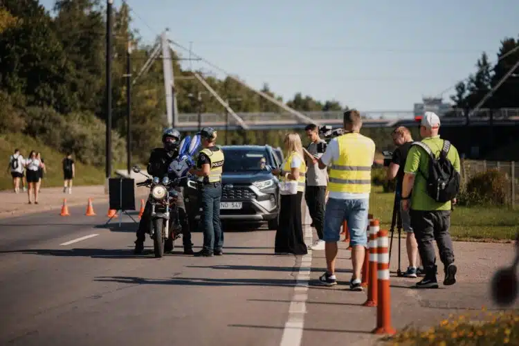 reidas policijos reidai vilnius laisves prospektas
