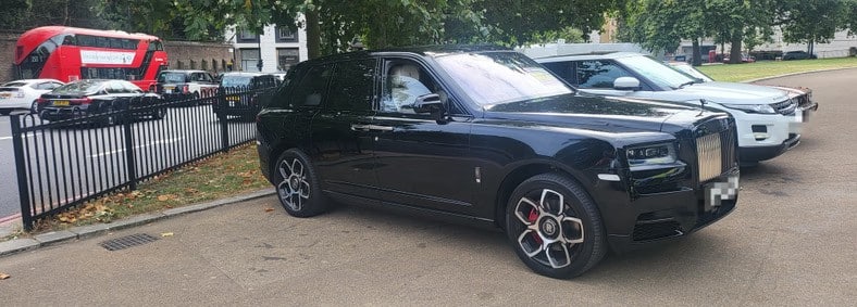 rolls royce Didžiosios Britanijos policija konfiskavo kelis prabangius automobilius
