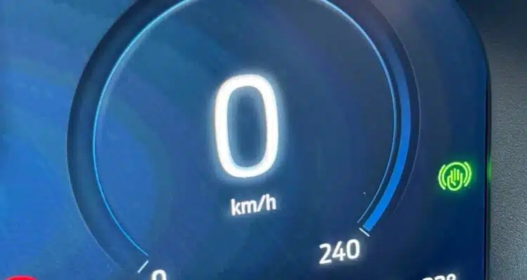 auto hold funkcija