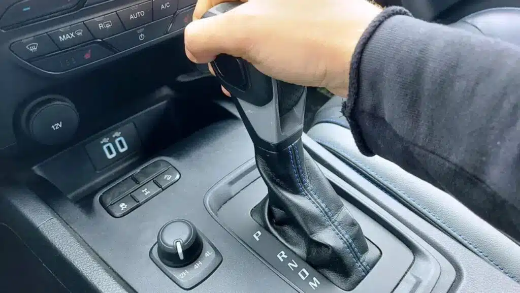 automatine pavaru deze p parkingas
