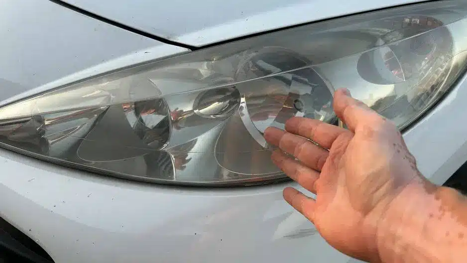 automobilio priekinis zibintas